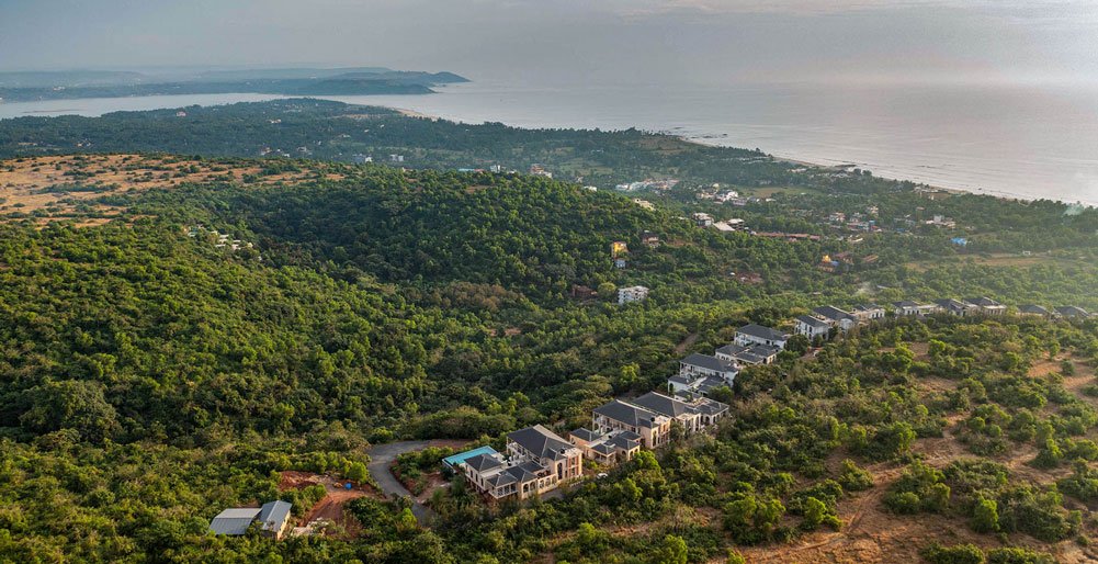 Sacri Borod Hill 7 - Aerial view of the estate